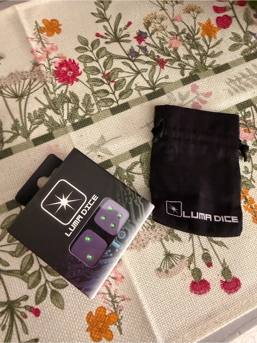 Purple LED Gaming Dice with Carry Pouch